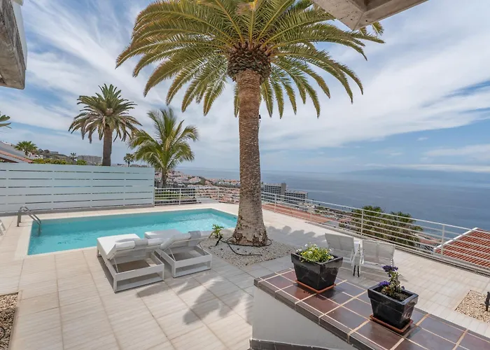 La Casa De Gigantes * Acantilado de los Gigantes